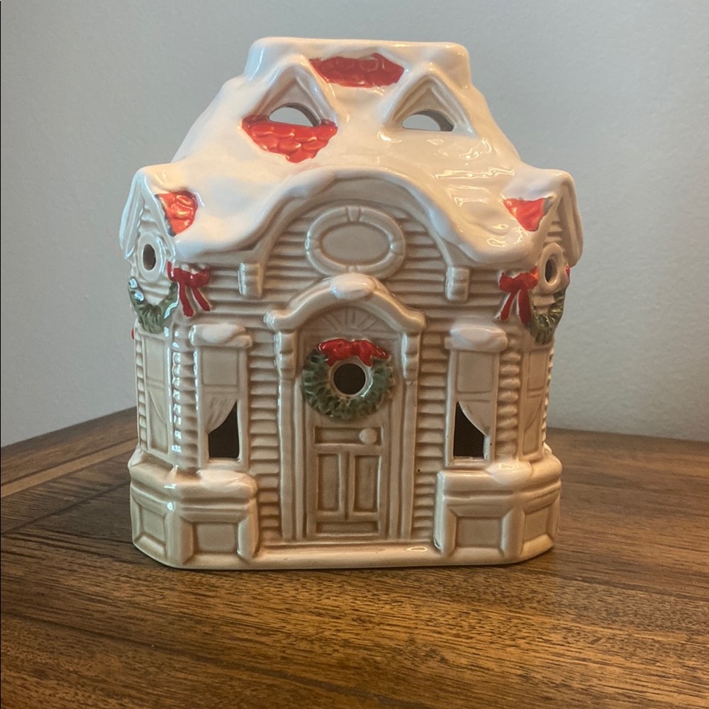 Fitz and Floyd Vintage Holiday Decor Ceramic House